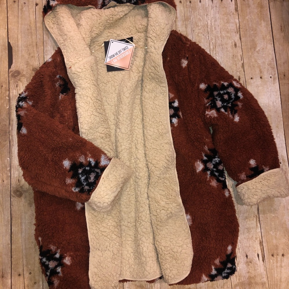 Aztec reversible hoodie size L